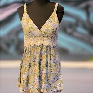 Intuitions sz medium tank top